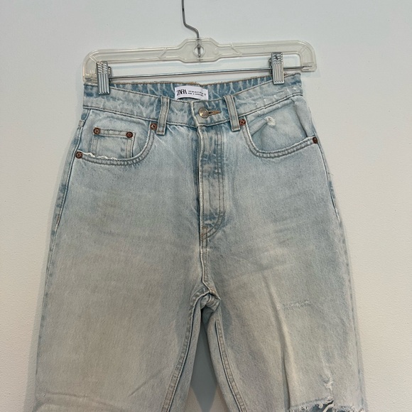 Zara (subtle) flare jeans - Picture 3 of 7